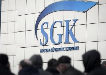 SGK’dan Emeklilik Şoku: Yüzlerce Mesleğin Süresi Uzuyor, İşte o meslekler