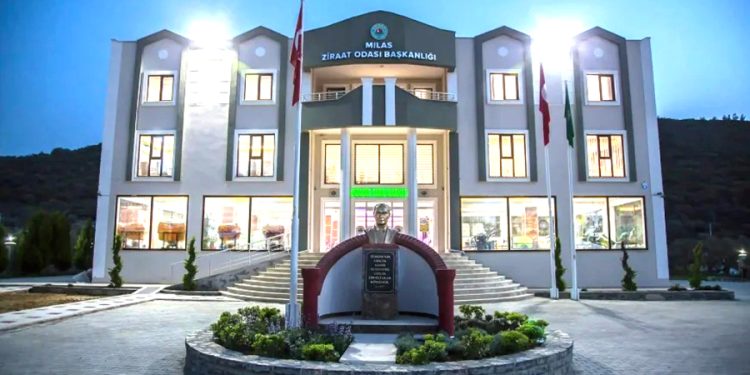 Kaymakamlık’tan çiftçilerin arsa satışı için traktörlü eylemine yasak