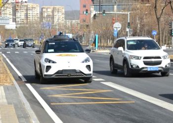 ABD’li gazeteden ilginç iddia: Çinli firma Türkiye’de sürücüsüz taksi hizmetini deneyecek!