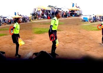 Futbol sahalarında skandal! Eline silahla görev yaptı