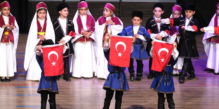 1’inci Sınıf Öğrencilerinden Okuma Şöleni
