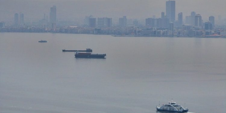 Meteoroloji açıkladı! Sıcaklıklar artıyor, Ege’de toz taşınımı var