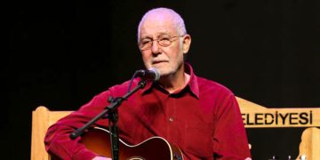 Son dakika… Sanatçı İlhan Şeşen hayatını kaybetti