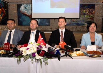 Başkan Mandalinci Basın Mensupları ile Bir Araya Geldi