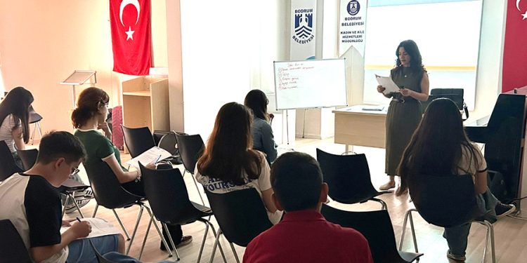 Belediyenin “Psikoeğitim Seminerleri” Liseler ile Devam Etti
