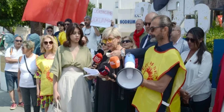 Bodrum’da velilerden “Öğrencime dokunma “ eylem ve basın açıklaması