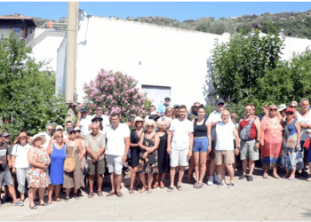 Bodrum’daki tatil sitesinde elektriksiz kalma korkusu sokaklara döktü 44 derecede eylem yaptılar