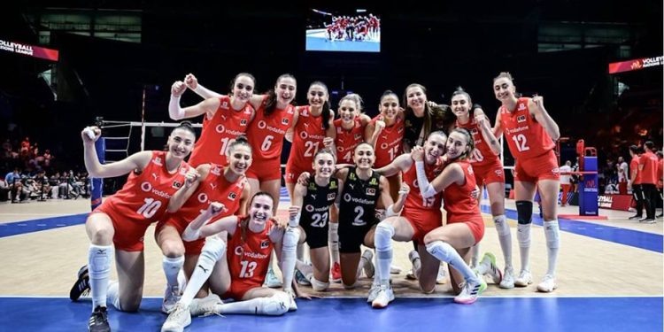 Filenin son sultanı alt üst etti ortalığı