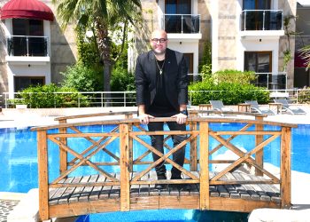 Savaşlar ve Ekonomik Sorunlar Turist Tercihlerini de Etkiliyor