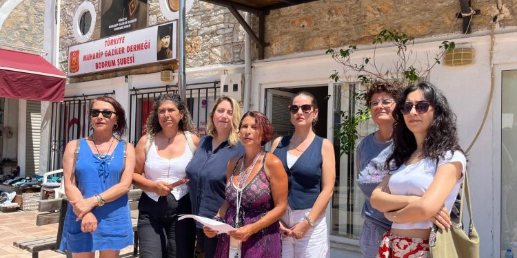 Bodrum Kent Konseyi Kadın Meclisi Topluca İstifa Etti
