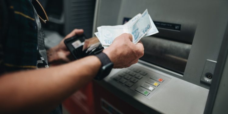 Hükümet, en düşük emekli maaşına yapılacak zam için kararını verdi