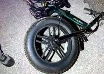 Otomobilin çarptığı bisikletli genç yaşamını yitirdi