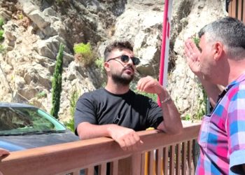 Sinpaş’ta kapı gerginliği