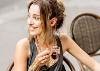 Her gün kahve tüketmek yaşlanmayı yavaşlatıyor