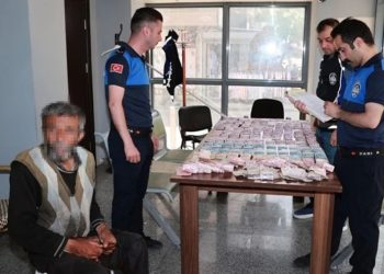 Dilencinin üzerinden çıkan para ağızları açık bıraktı