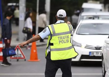 Ege’deki şiddetli depremin ardından korkutan açıklama Naci Görür’den geldi: İstanbul’u tetikleyebilir