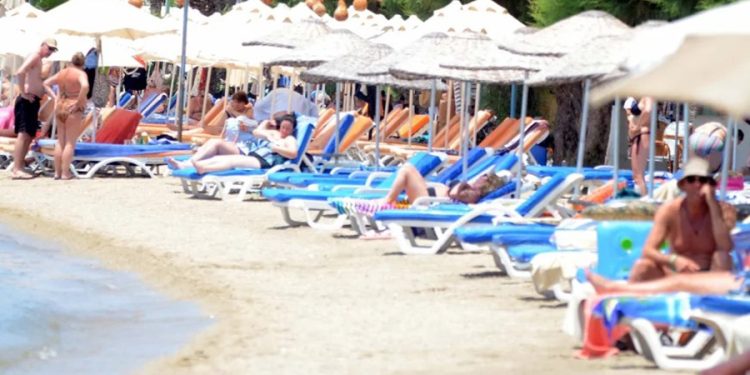 Bodrum’da şezlonglar boş kaldı, gelen pişman olmadı