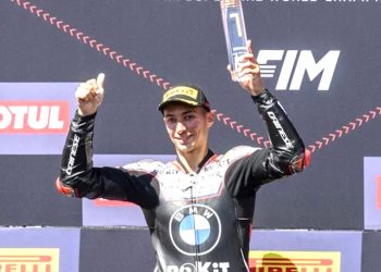 TARİHİ KARAR… İlk Türk Pilot Olacak