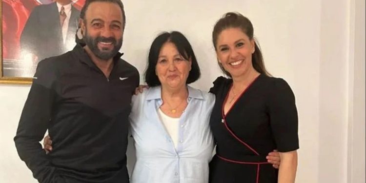 Kızılcık Şerbeti’nin Kıvılcım’ı Evrim Alasya, sevgilisi Kerem Alışık’ı annesiyle tanıştırdı! Aileden onayı aldı