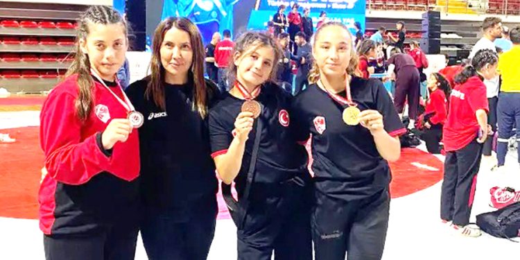 MUĞLALI GÜREŞÇİLERDEN BÜYÜK BAŞARI