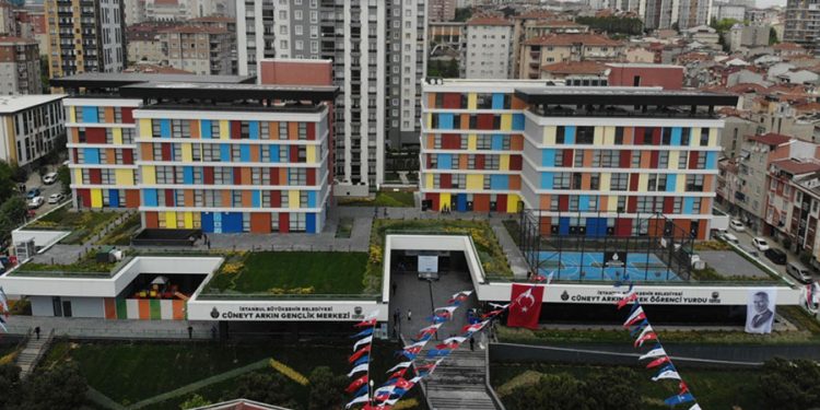 Ruhsat yetkileri iptal edildi: Belediyeler artık yurt açamayacak