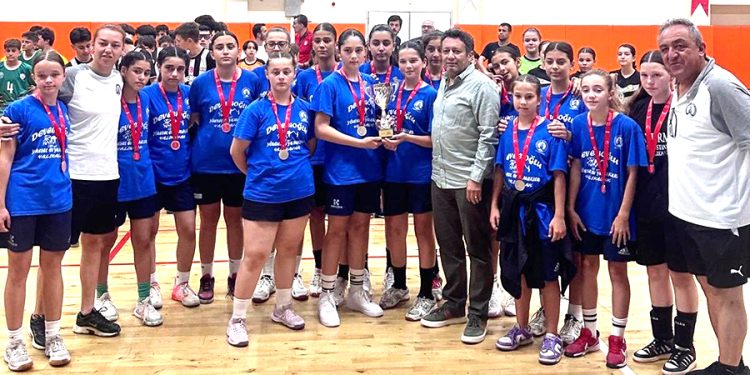 Yalıkavak Spor Minik Kızlar Takımı Türkiye İkincisi Oldu