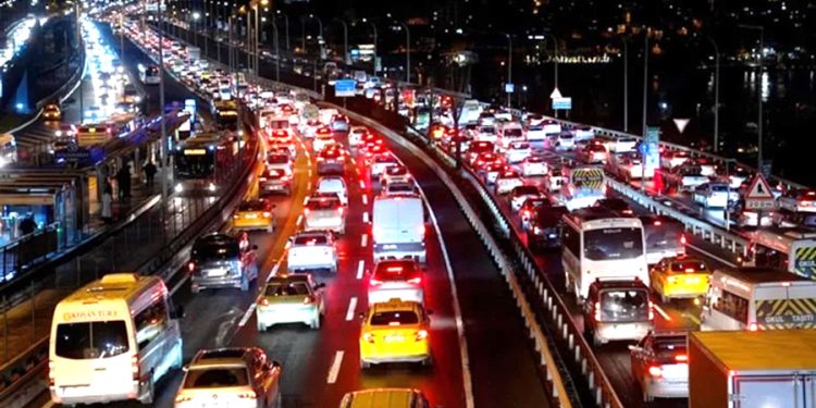 Osayi Samuel şikayetçi oldu! ‘Saatimi çaldı’