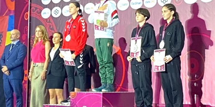 Reyyan Yıldız güreşte Avrupa 2.si oldu