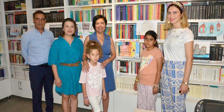 “Hikayeler ve Resimlerle Bodrum Tarihi” Sergisi Ve Yıl Sonu Şenliği