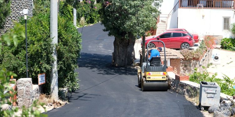 Küçükbük’te Üstyapı Çalışmaları Sürüyor