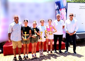 Bodrum’da 12 yaş tenis kupası heyecanı yaşandı