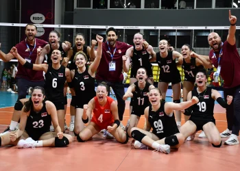 18 Yaş Altı Kadın Voleybol Milli Takımı’ndan altın madalya
