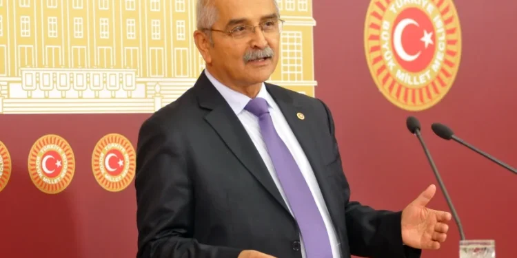 CHP Milletvekili ve TÜLOV Başkanı Nurettin Demir kaza geçirdi