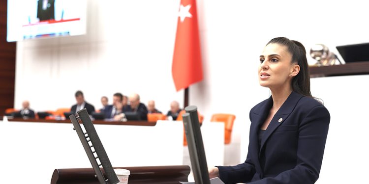 Akbük’te Kıyı Hakkı Gasp Edilemez!