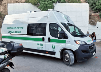 Türkbükü’ndeki eğlence mekanında fenalaşan genç yaşamını yitirdi