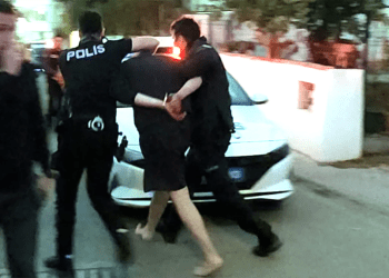 Bodrum’da annesinin boğazını keserek öldüren gence 24 yıl hapis cezası
