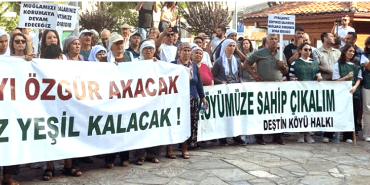 Muğla’da köylülerden Çimentocu şirketin 3. ÇED’ine sert tepki