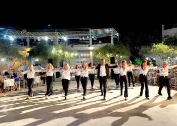 Kos Adasındaki Dans Festivalinde Türk Gruplar Gönülleri Fethetti