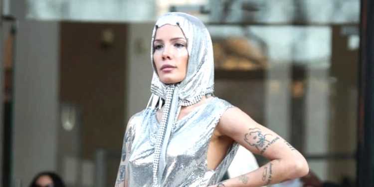 Halsey’den İstanbul’a özel kayıt: ‘Evim gibi’