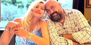 25 yaş küçük sevgilisini paylaştı: Somer Şef aşka geldi