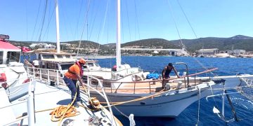 Çakmak gazı soluyan çocuk kayalıklardan düşerek yaşamını yitirdi