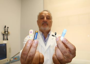 Para, toka, çivi, çatal iğne, küpe, yüzük, karabina, pil, oyuncak: Hepsi mideden çıktı!