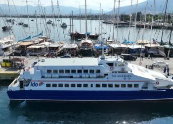 Yunanistan’ın Ege adalarına Türk turist yağacak, ek feribot seferleri konuldu