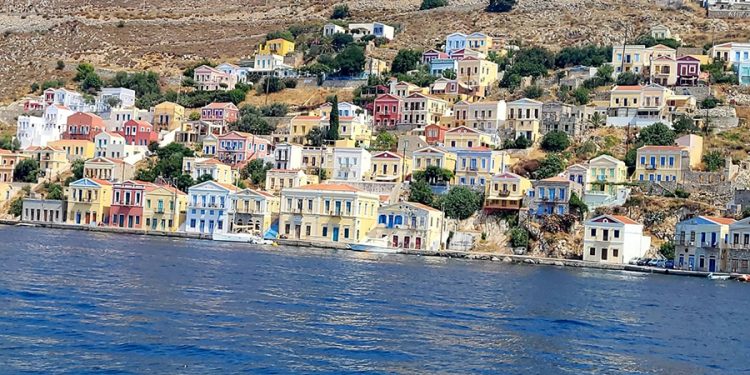 Türklerin Akın Ettiği Yunan Adası Ücretli Oldu