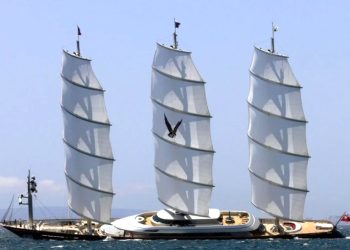 Dünyanın en zengin 3. Kadını, dünyanın en büyük yelkenlisi ile Bodrum’da