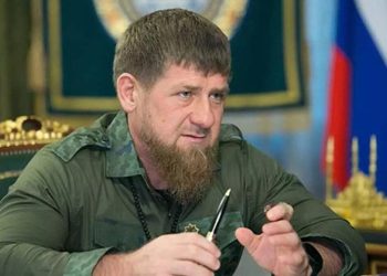 Mahallenin ortasındaki trafo bomba gibi patladı yangın çıktı, büyük panik yaşandı