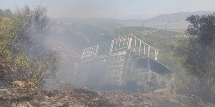 Kamyonet Alev Alev Yandı: İtfaiye Müdahalede Gecikti İddiası
