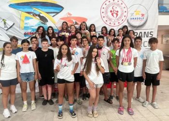 Muğla Yüzme Takımı Analig Yarışlarından Madalyalarla Döndü