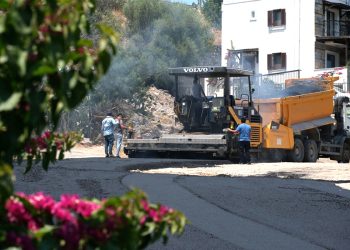 Belediye Asfalt Çalışmalarına Devam Ediyor