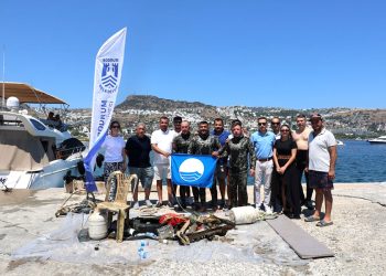 Gündoğan’da Deniz Dibi Temizliği